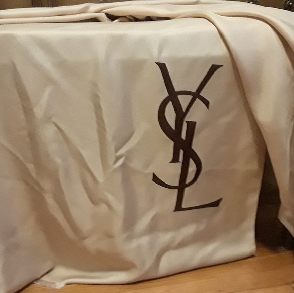 Yves St Laurent silk wrap. Fun with jeans n pumps! - Picture 2 of 4